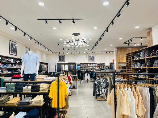 فروشگاه لباس مردانه کلاس