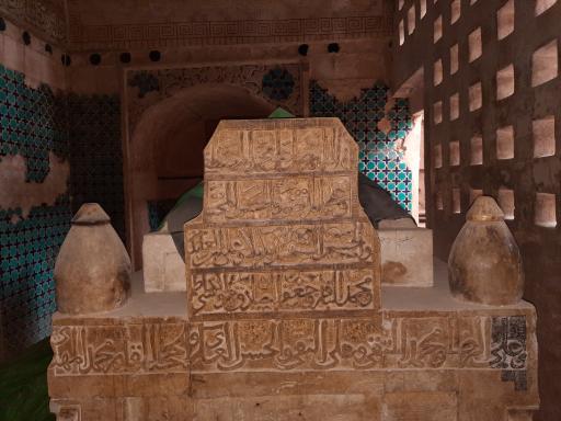 عکس بقعه پیر شهر پیربکران