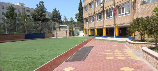 عکس دبیرستان پسرانه مفید