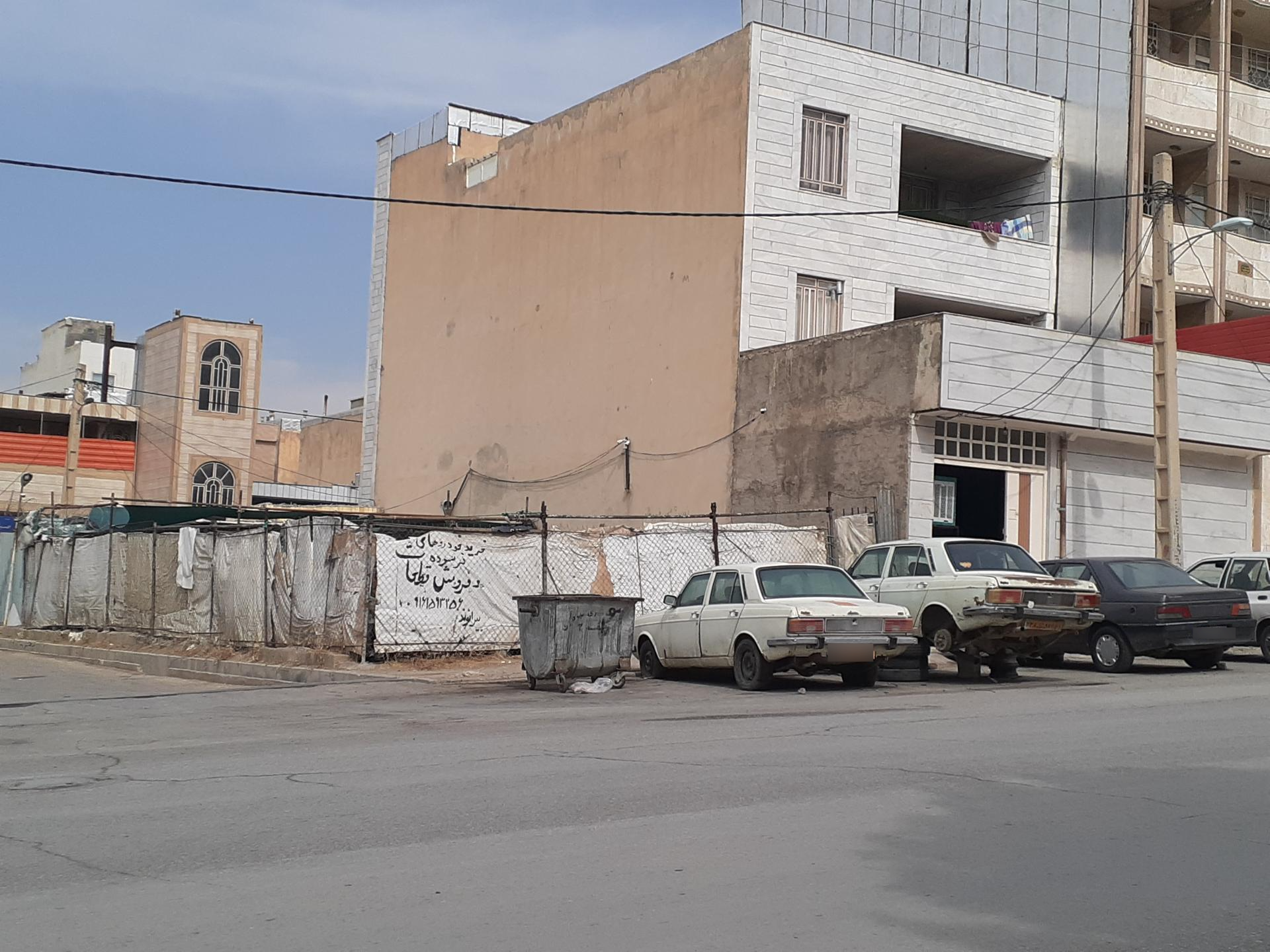 عکس اوراقی خودروهای فرسوده(خریدوفروش قطعات)