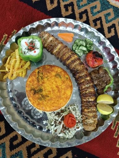 عکس رستوران حاج منصور