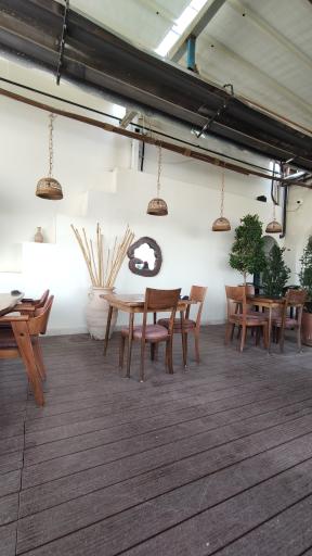 عکس کافه ویولانژ