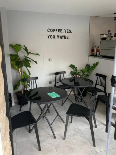 عکس کافه فیکا