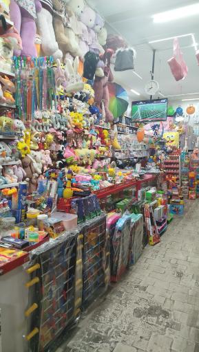 سیسمونی و اسباب بازی شازده کوچولو 