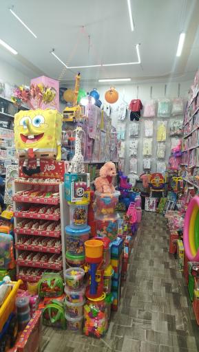 سیسمونی و اسباب بازی شازده کوچولو 