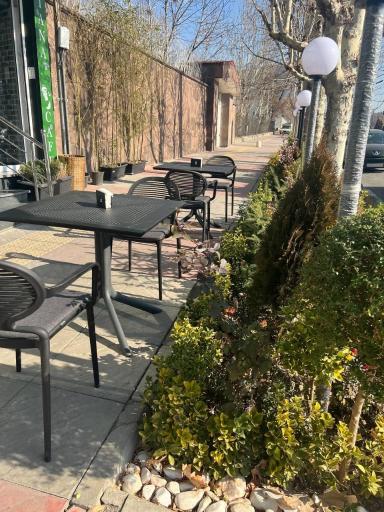 عکس کافه رستوران لیانا