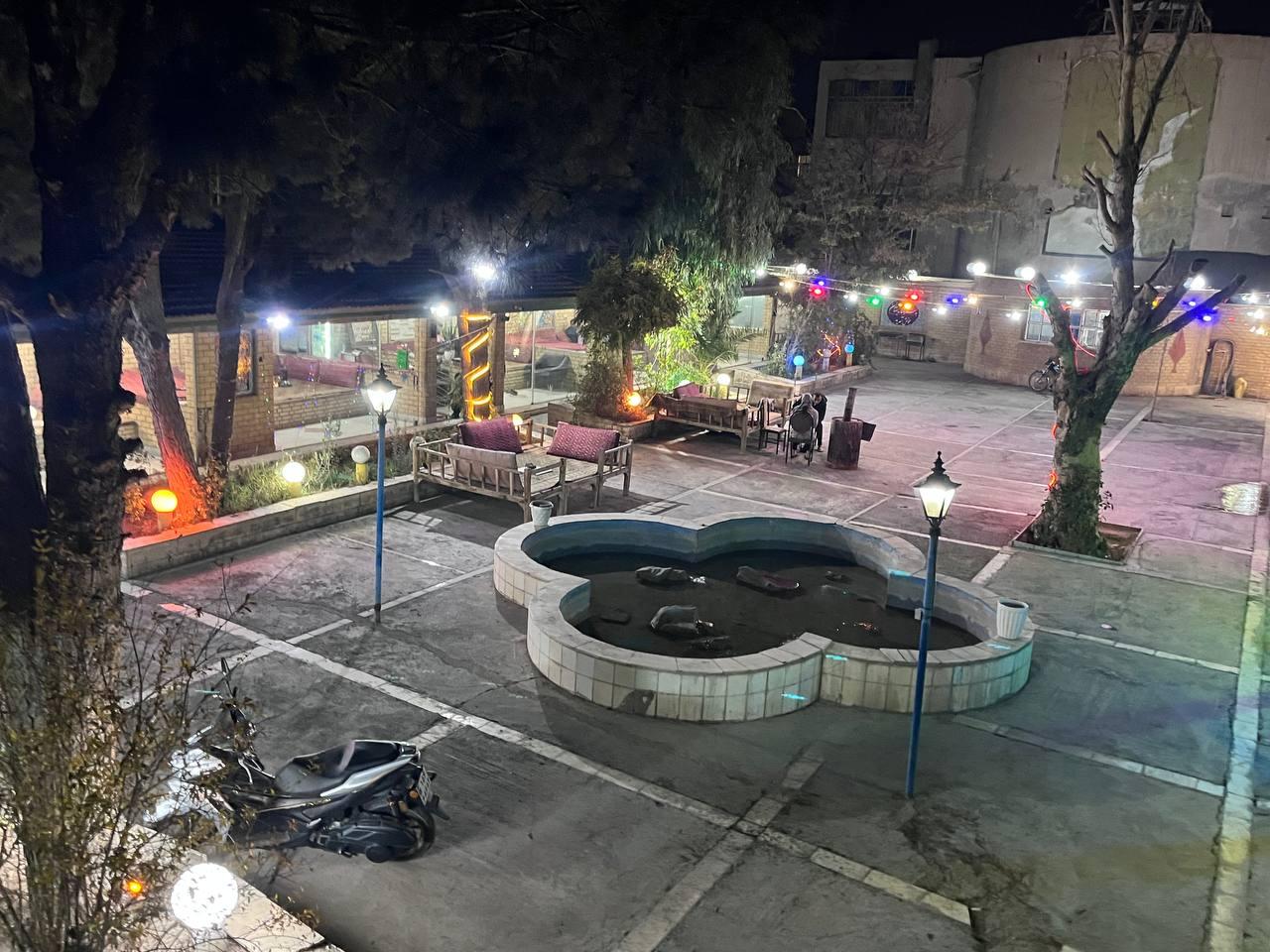 عکس سفره خونه بهاران