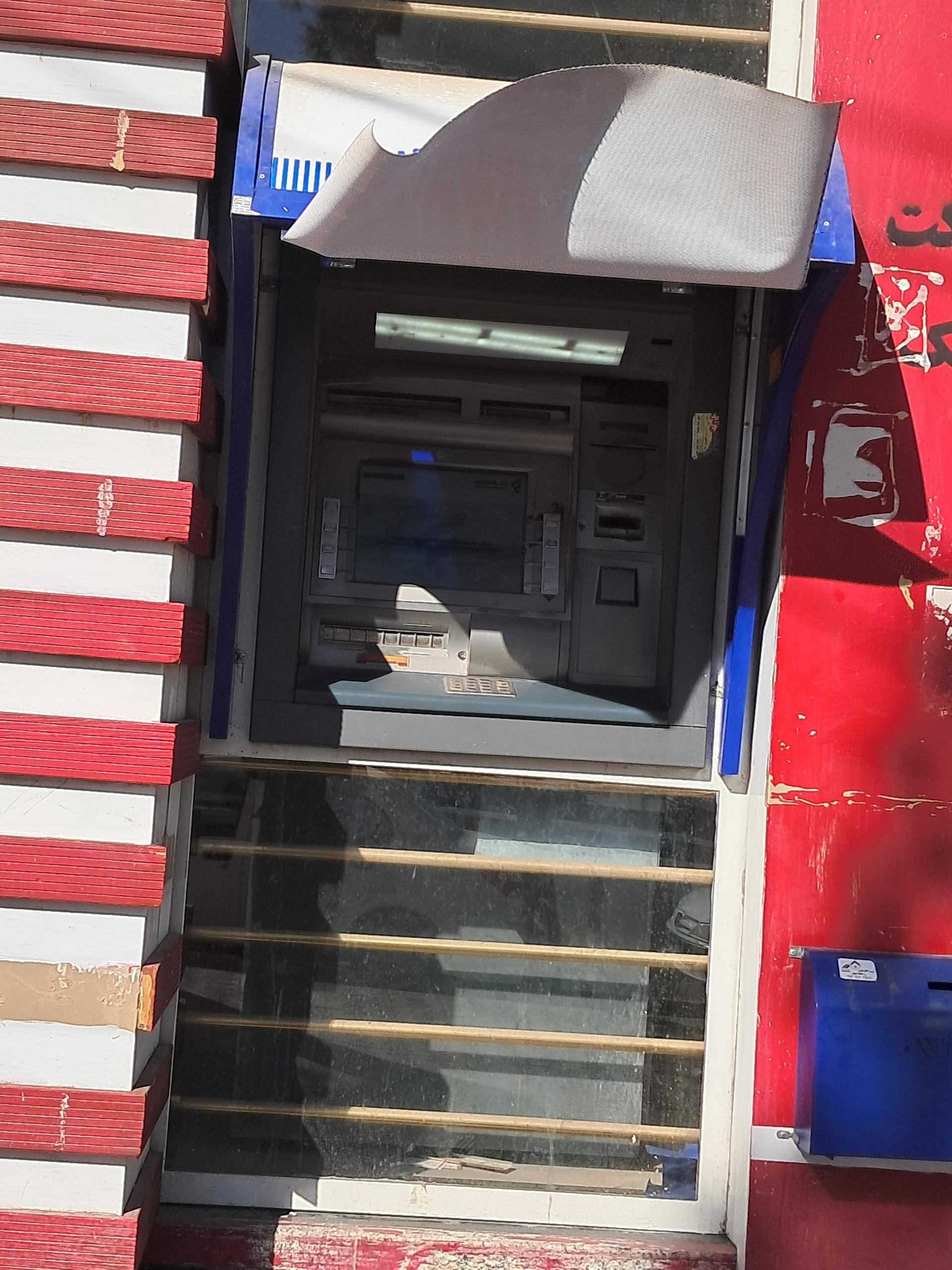 عکس خودپرداز بانک رفاه