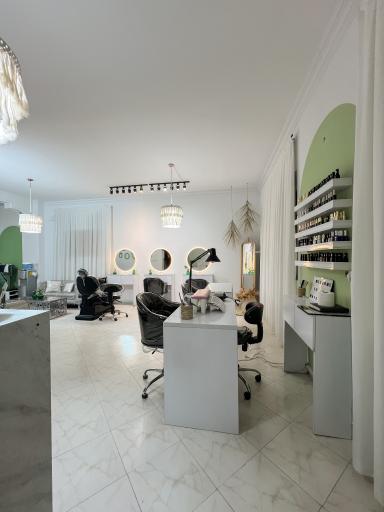 عکس سالن زیبایی نیل