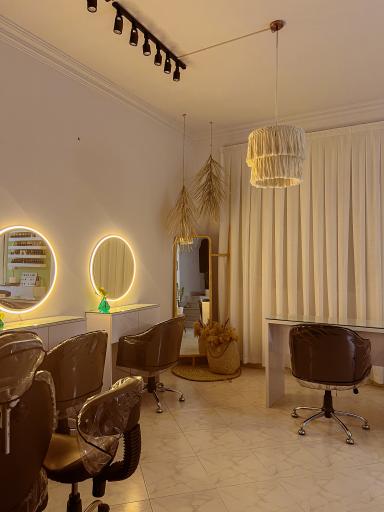 عکس سالن زیبایی نیل