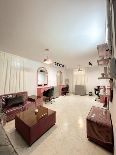 عکس سالن زیبایی نیل