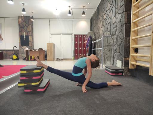 عکس آکادمی ژیمناستیک آناهاتا