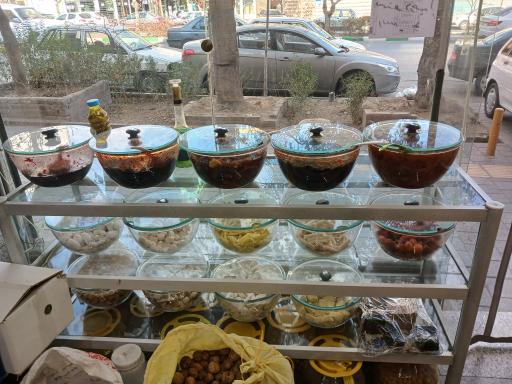 عکس ترشیجات و آبلیمو حسین زاده