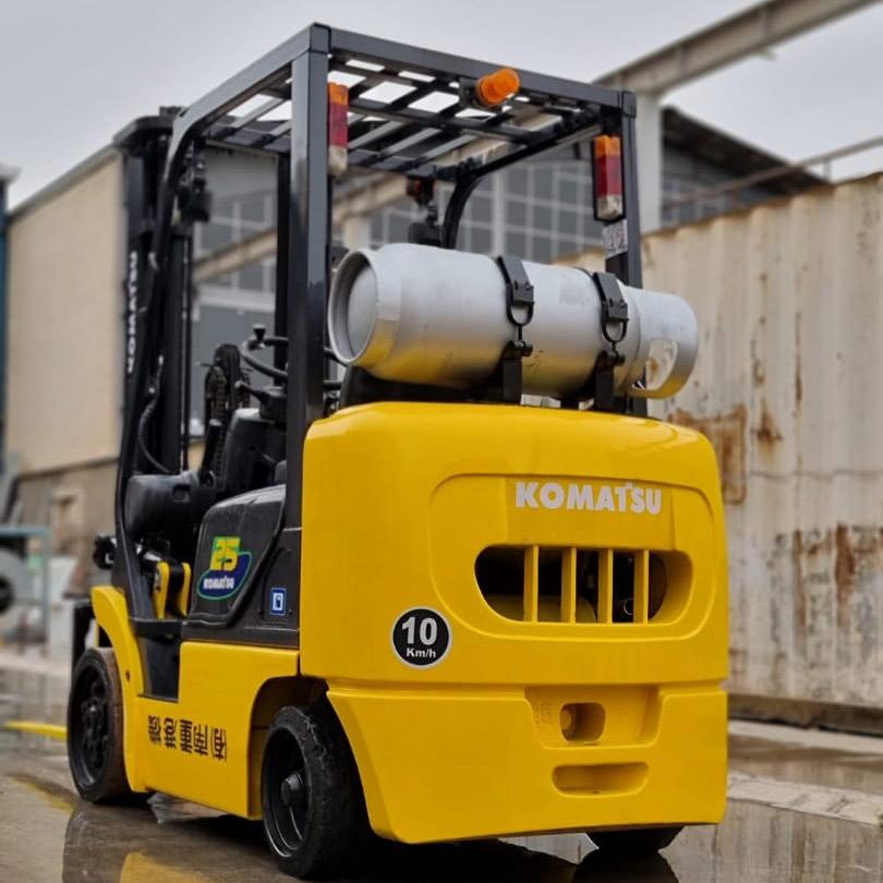 عکس تعمیرگاه سی ان جی و ال پی جی یاشار