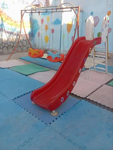 عکس مهدکودک و پیش دبستانی پریسان 