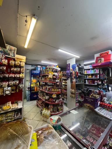 عکس سوپر مارکت جاوید