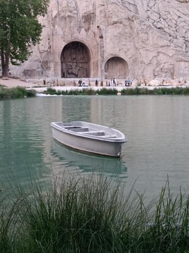 عکس دریاچه طاق بستان