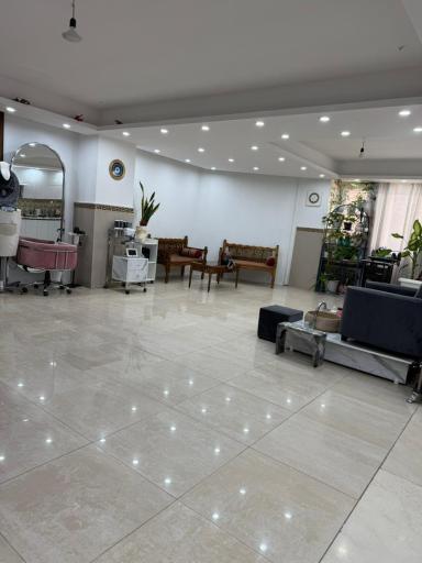 عکس سالن زیبایی لیلی