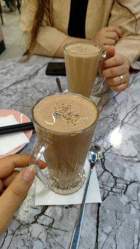 عکس کافه بستنی فوکا