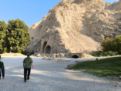عکس دریاچه طاق بستان