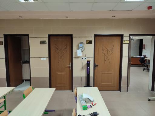 عکس مدرسه عالی مهارتی رباتیک دانشگاه آزاد