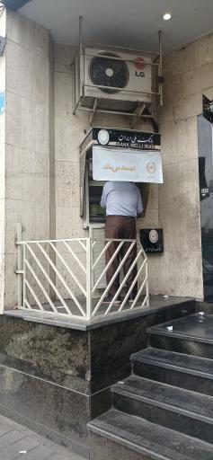 عکس عابر بانک ملی