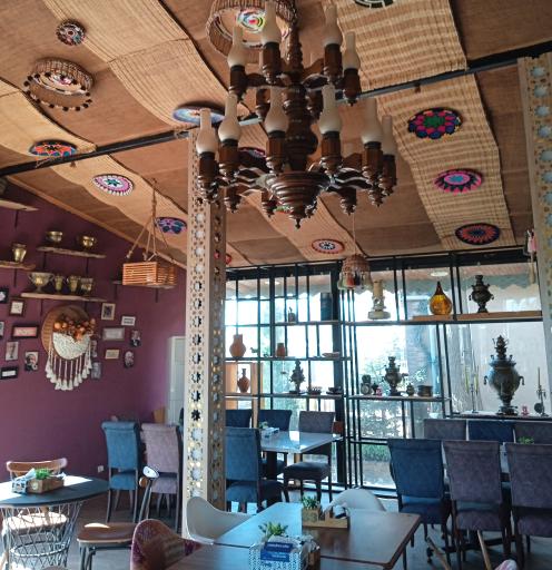 رستوران ماه سو