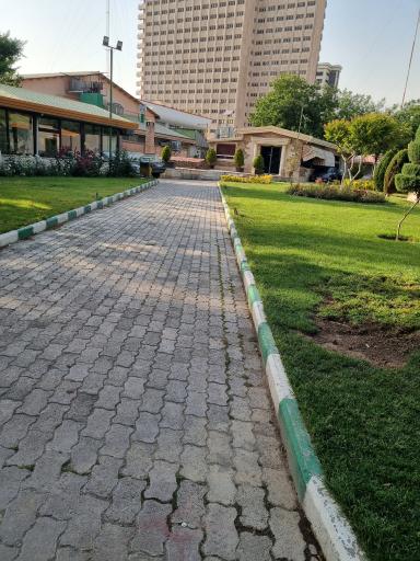 عکس رستوران‌ کلاه فرنگی