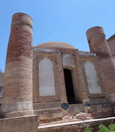 عکس مسجد 4 قبر