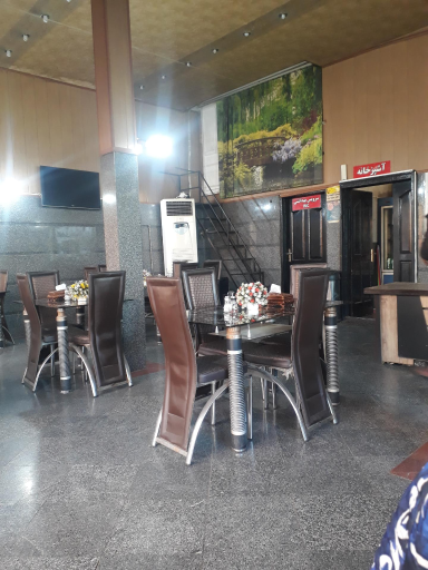 عکس رستوران شاندیز