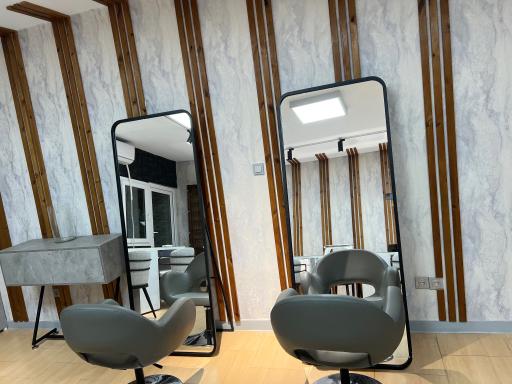 سالن زیبایی سولا