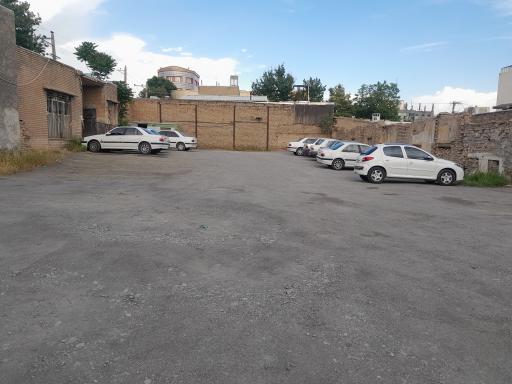 عکس پارکینگ شبانه روزی