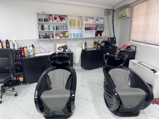 سالن زیبایی سولا