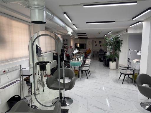 عکس سالن زیبایی سولا