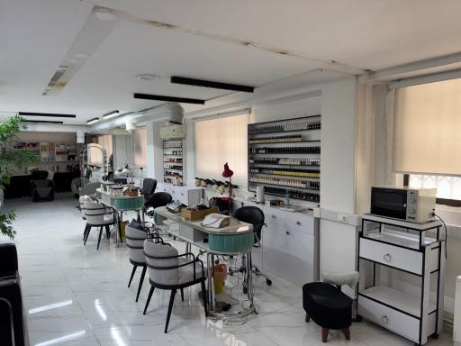 سالن زیبایی سولا