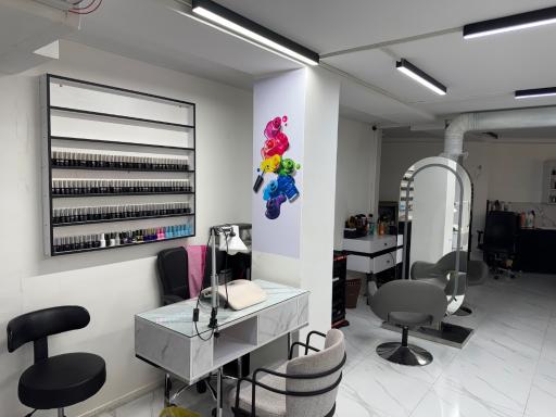 عکس سالن زیبایی سولا