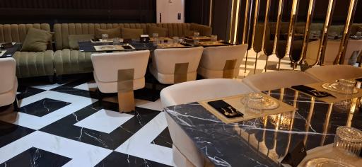 عکس کافه و رستوران مجلل دایمند