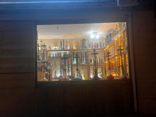 عکس دخانیات اسموک لند