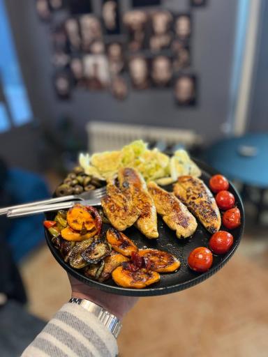 عکس کافه بازی پلن بی