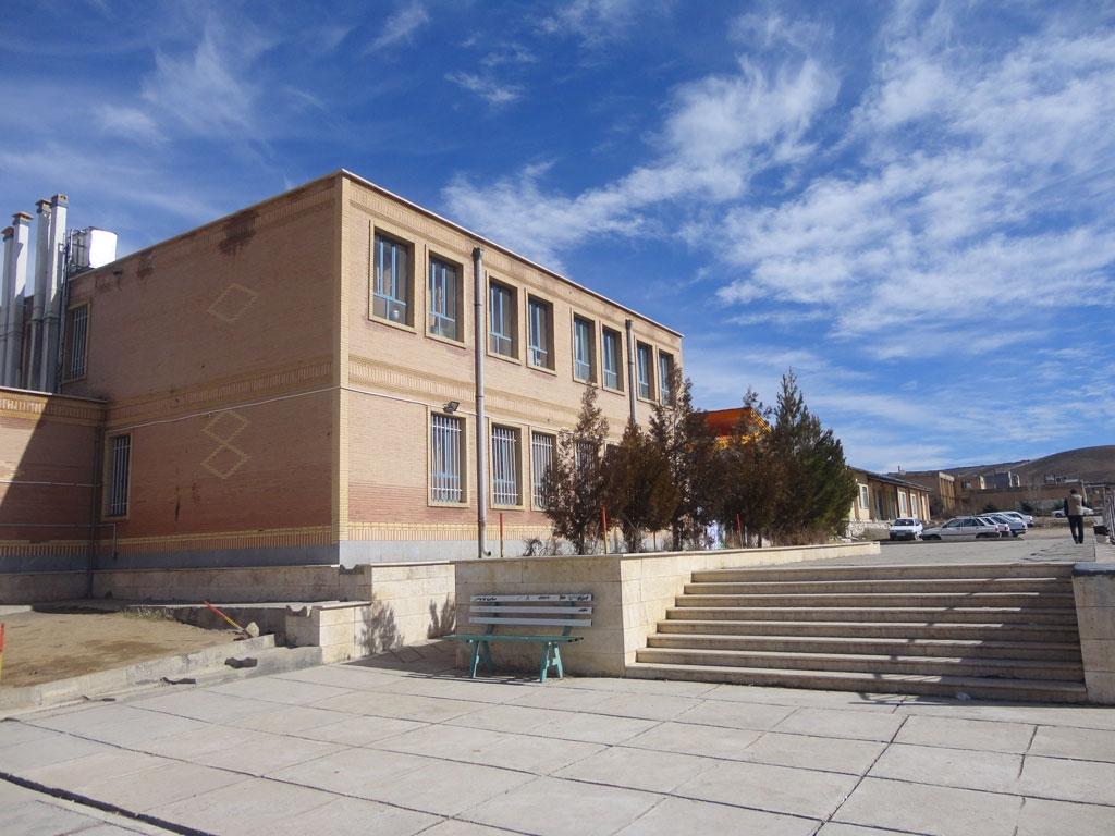 عکس مدرسه نمونه دولتی فارابی