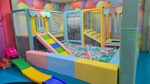 عکس خانه بازی پامپی