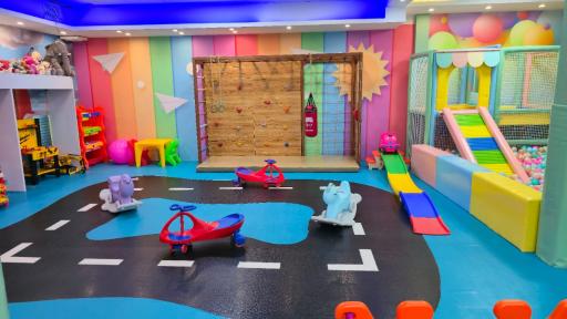 عکس خانه بازی پامپی