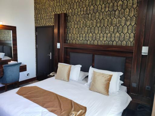 عکس هتل ونوس پلاس چالوس