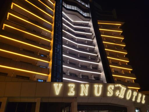 عکس هتل ونوس پلاس چالوس