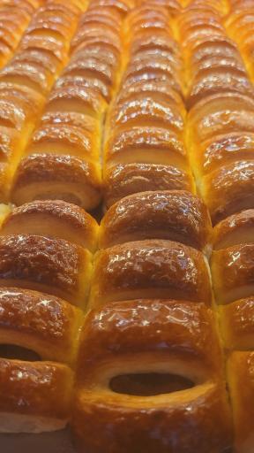 عکس کافه شیرینی ری‌را