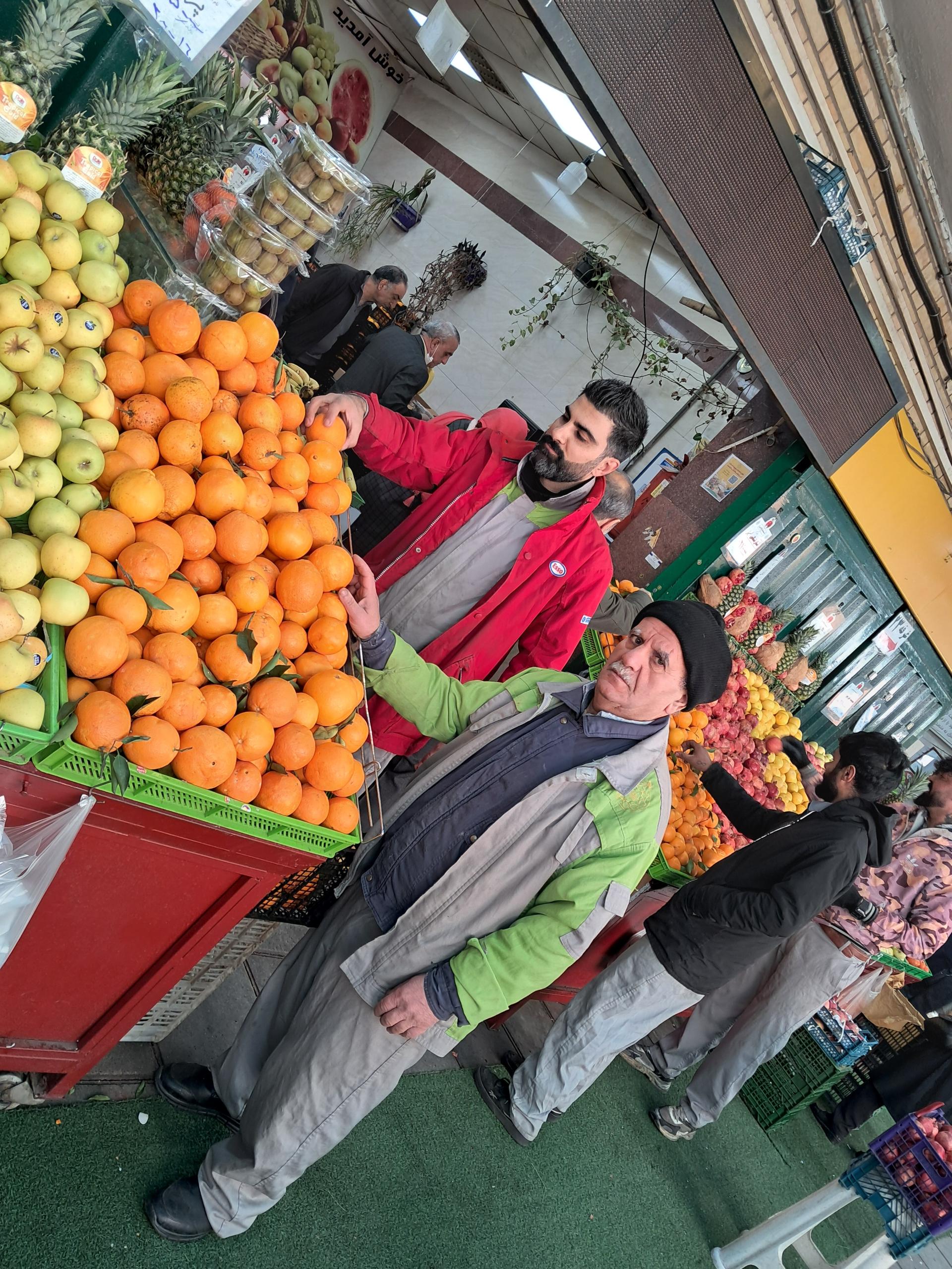 عکس میدان میوه و تره بار آزادگان