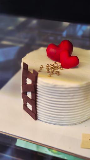 کافه شیرینی ری‌را