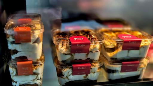 عکس کافه شیرینی ری‌را