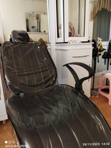 عکس سالن زیبایی طلا