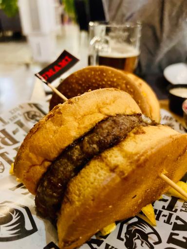 عکس رستوران تی رکس